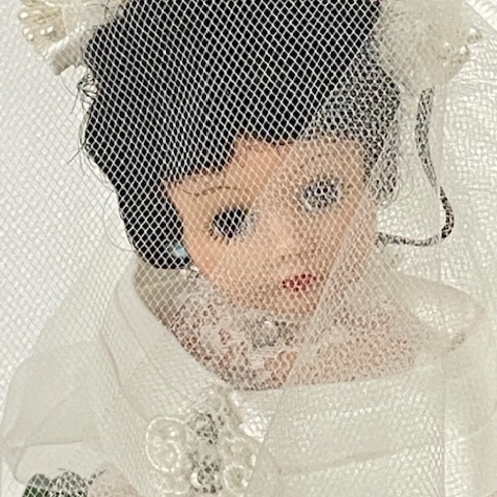 Madame Alexander restrung 10" Portrettes Father of the Bride #24623 doll with st - Picture 2 of 9
